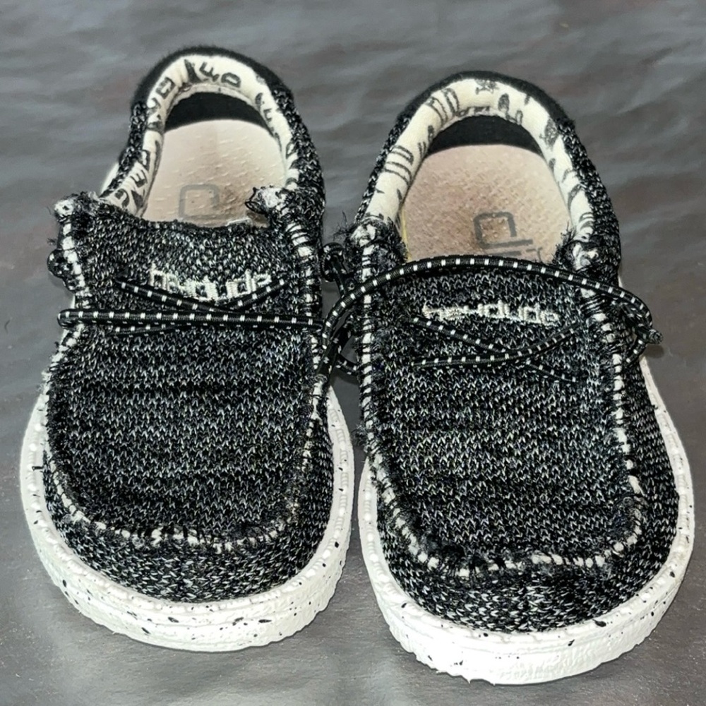 Hey Dude Wally Toddler Stretch Size 6 K Black/Gray Shoes Preowned